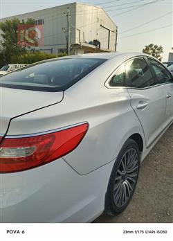 هيونداي أزيرا